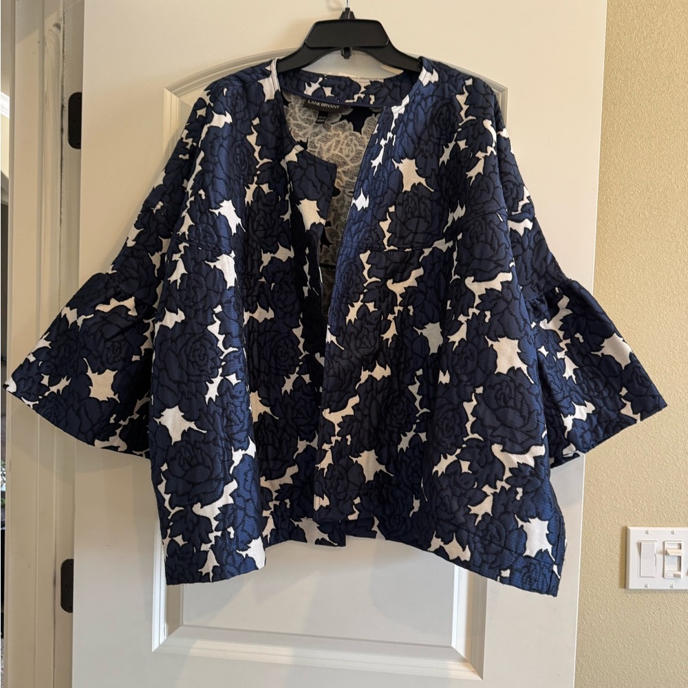 Floral Kimono Jacket in Navy and White